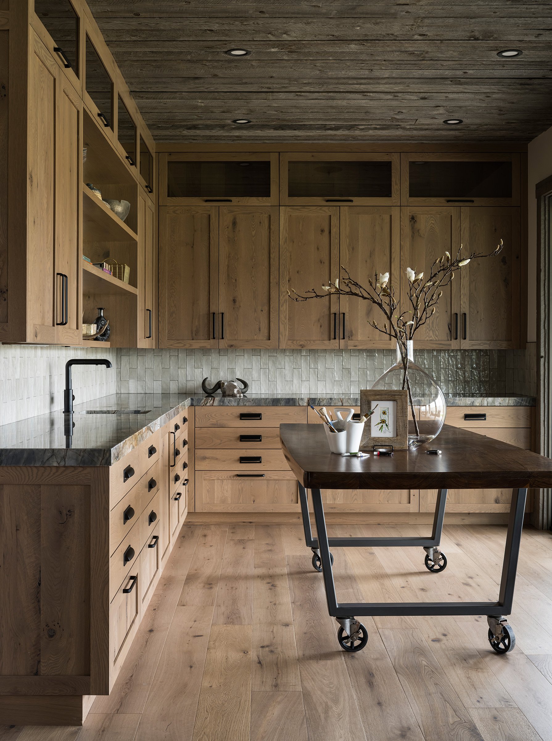 mangione_studio_4125sml.jpeg