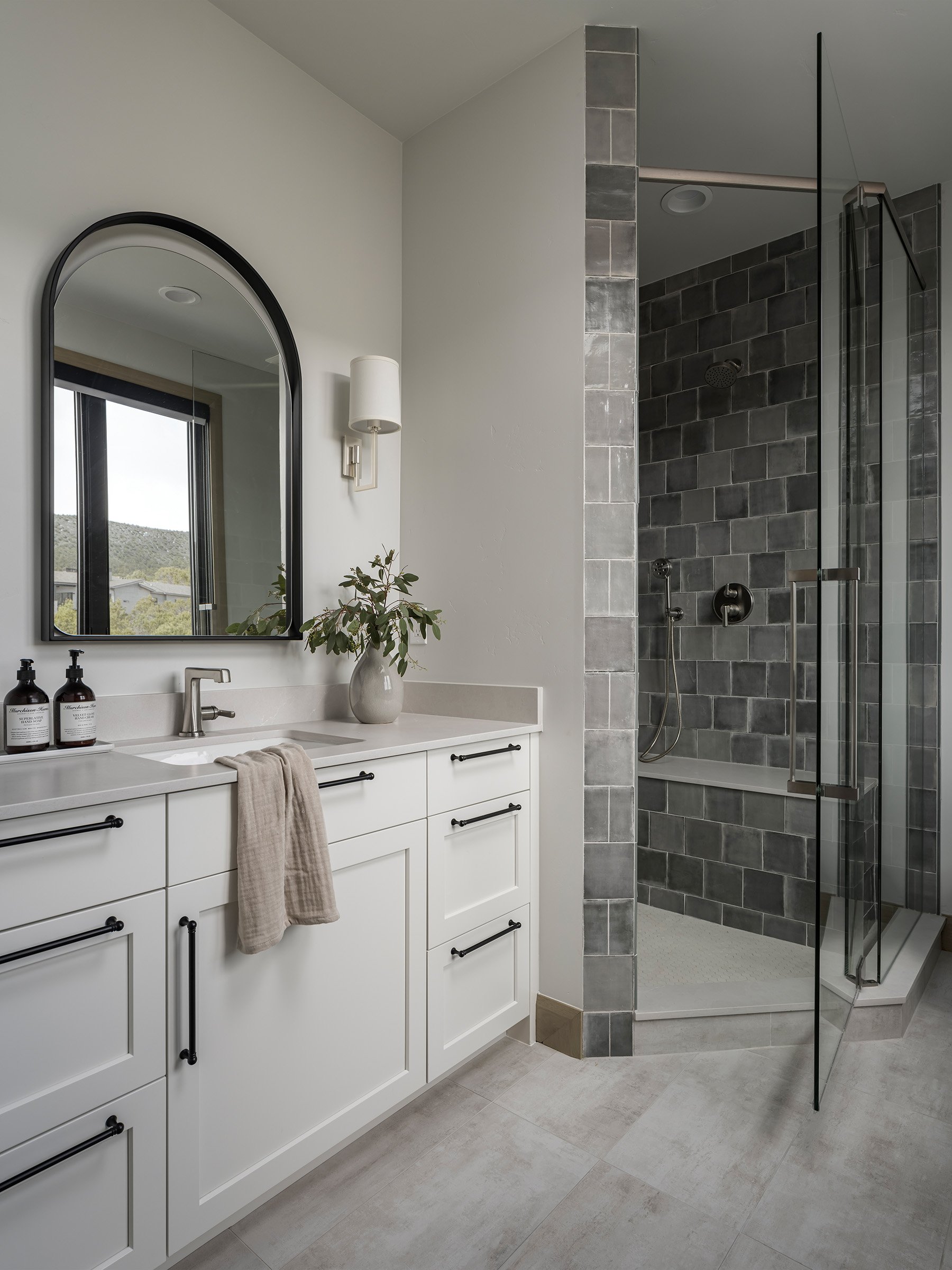 KPD_Red_Knob_Bath_5526SML.jpeg