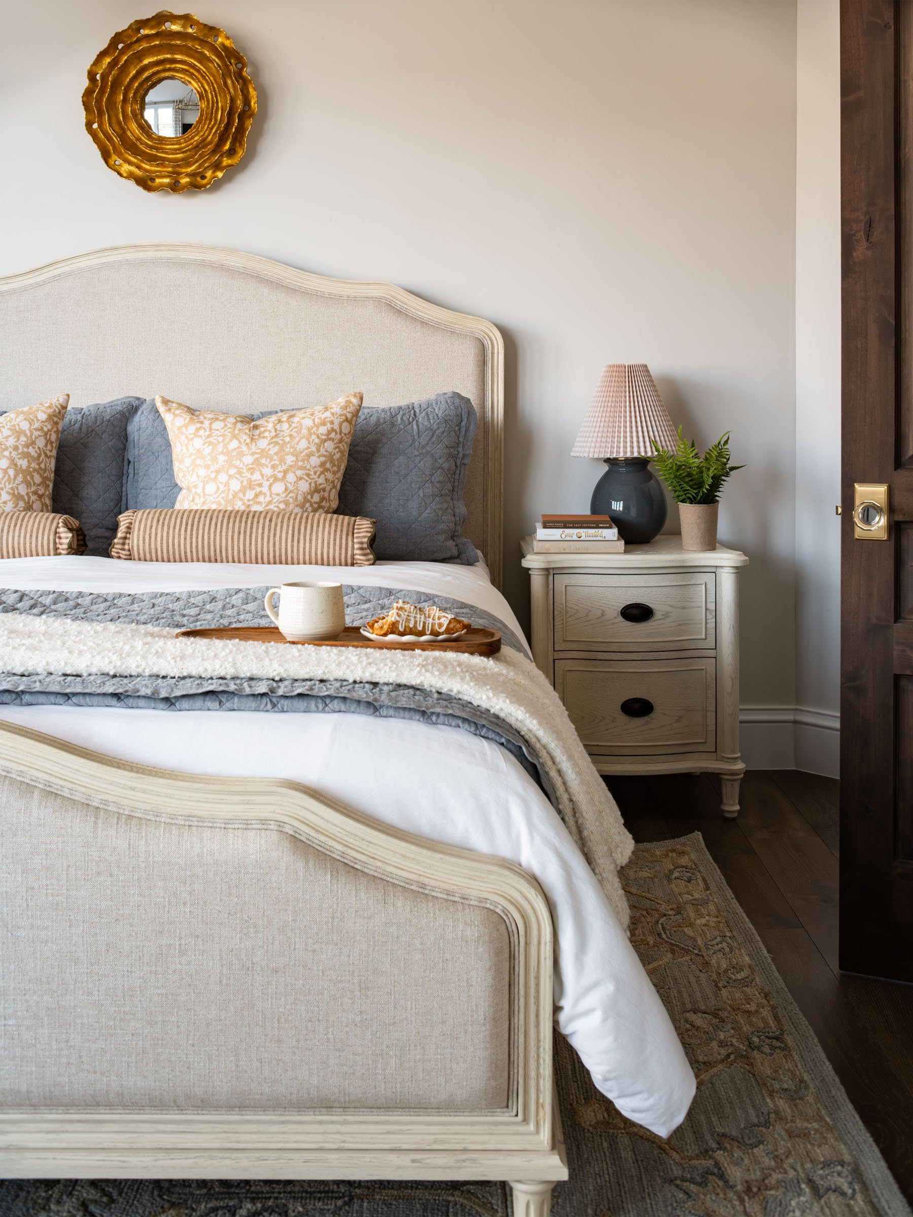 Merrill_Bedroom1_8437RR.jpg