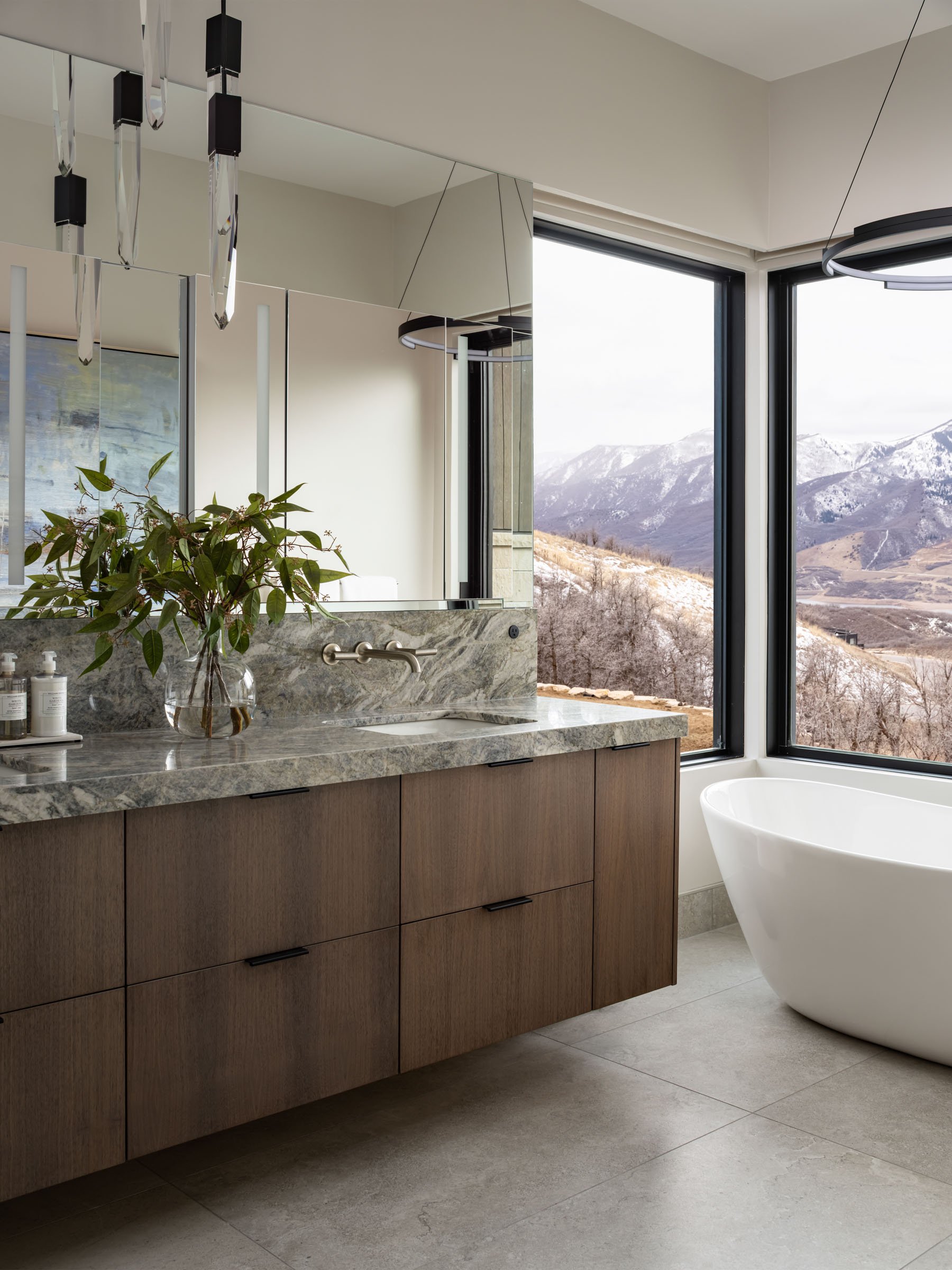 Fogler_PrimaryBath_2200RR.jpg